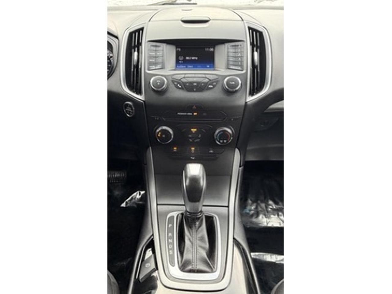 2015 Ford Edge SE FWD Photo