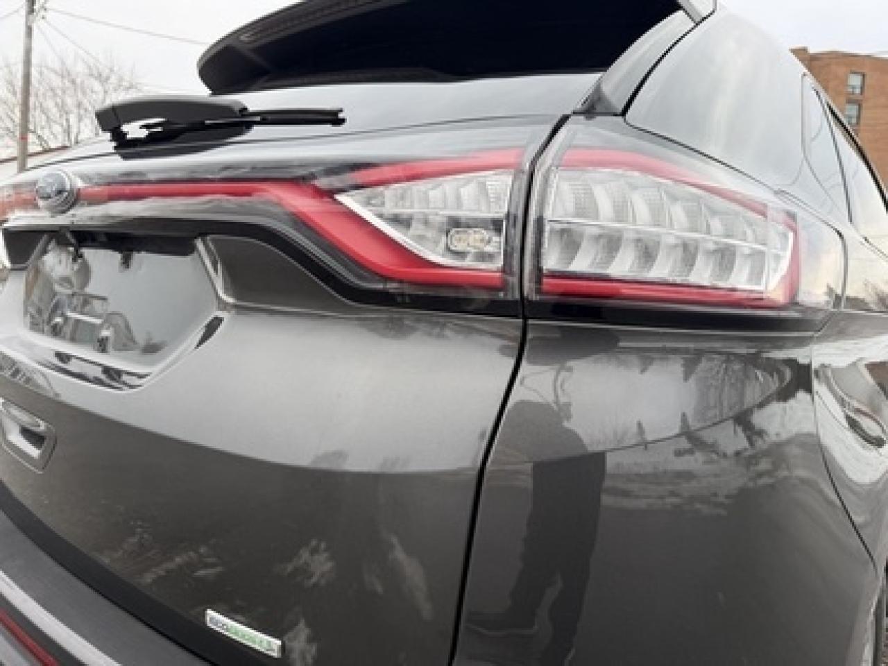 2015 Ford Edge SE FWD Photo