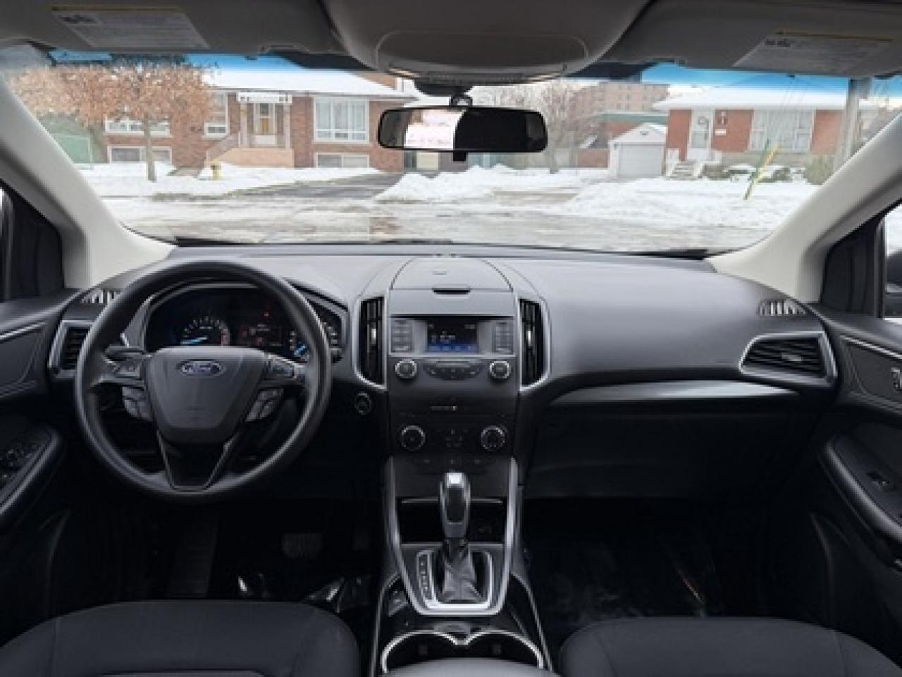 2015 Ford Edge SE FWD Photo