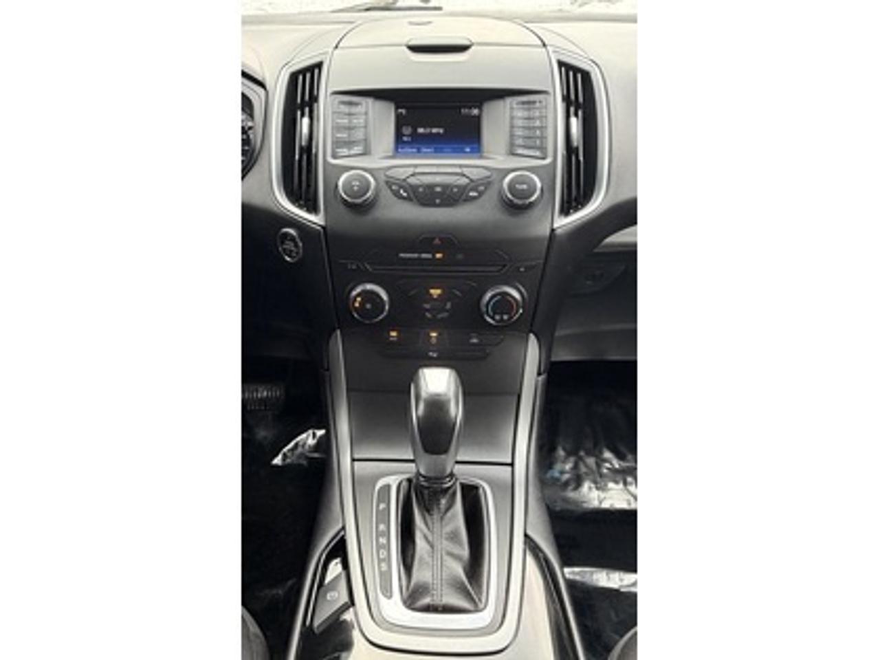 2015 Ford Edge SE FWD Photo