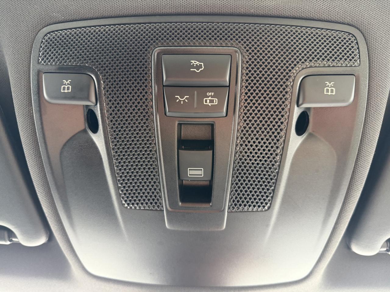 2017 Mercedes-Benz CLA-Class CLA250 4MATIC Photo