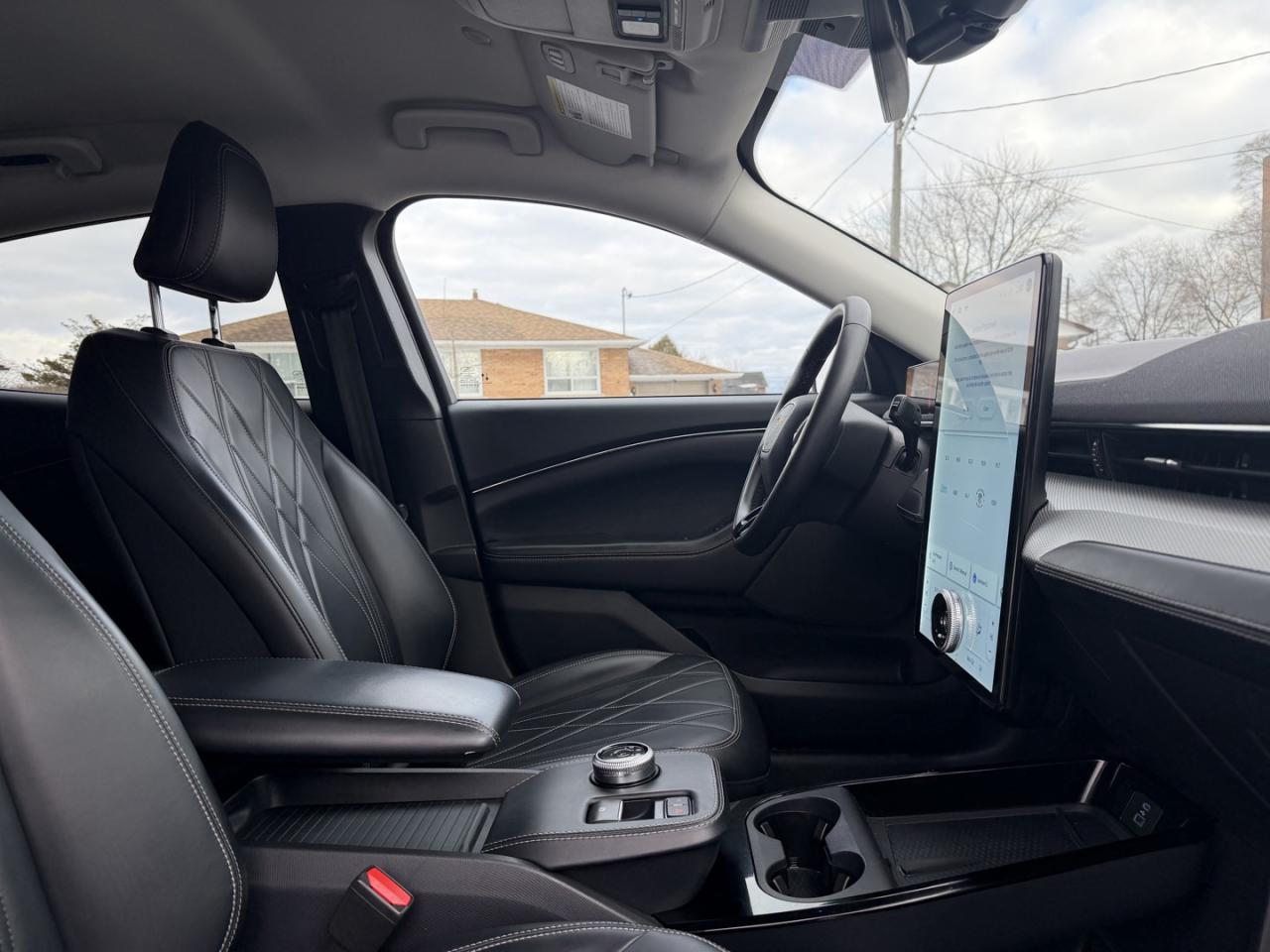 2022 Ford Mustang Mach-E Select Photo