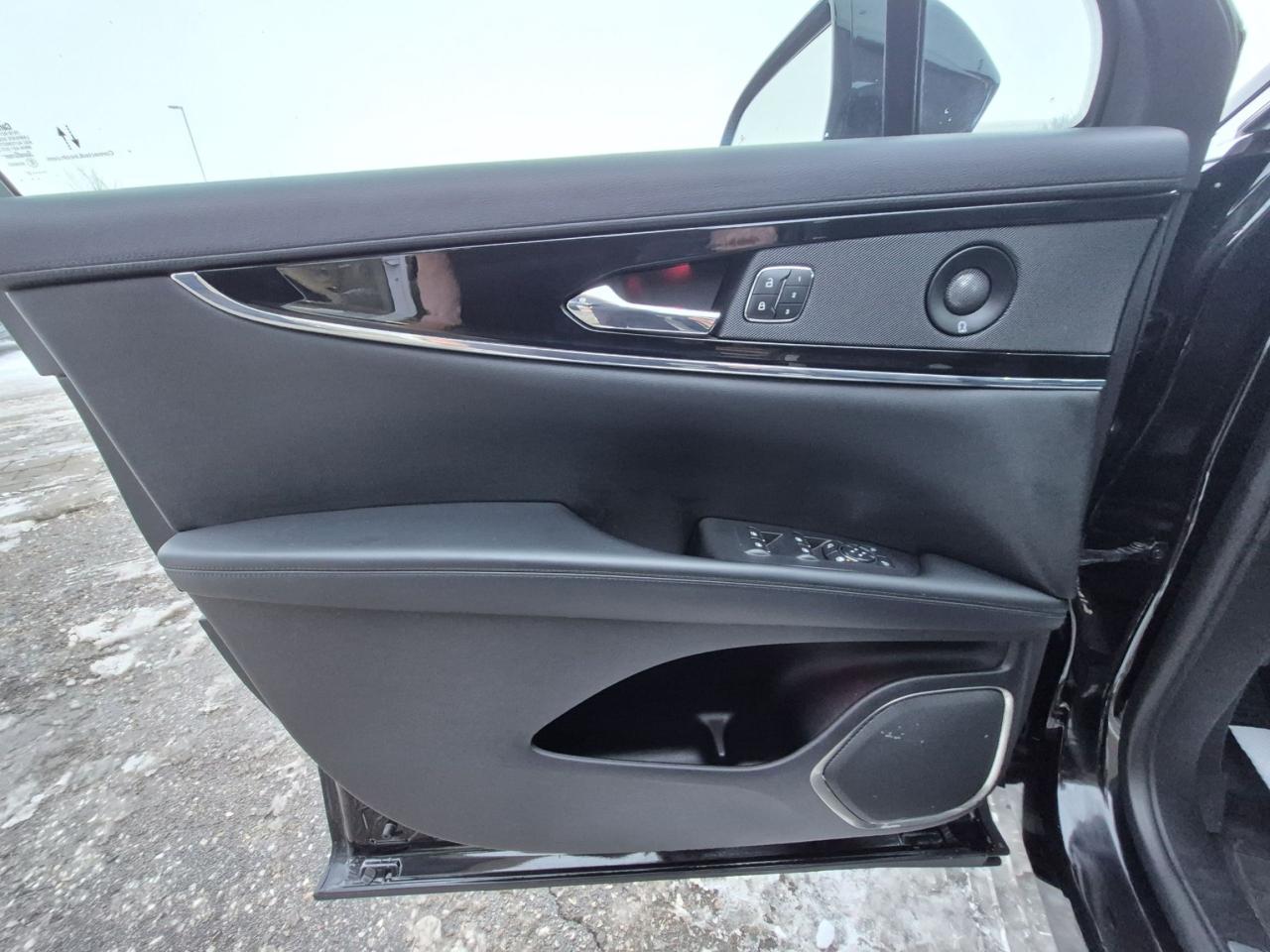 2021 Lincoln Nautilus RESERVE, 2.7L, 21" RIMS, 360-CAMERA, 201A PACKAGE! Photo