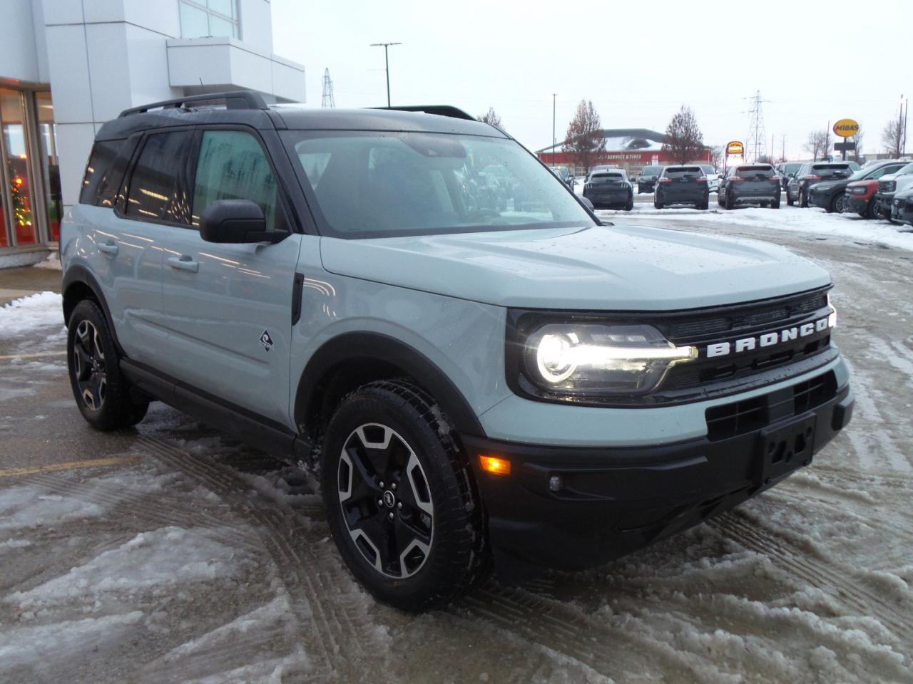 2021 Ford Bronco Sport OUTERBANKS, LEATHER, COPILOT PACK, FACTORY TOW! Photo