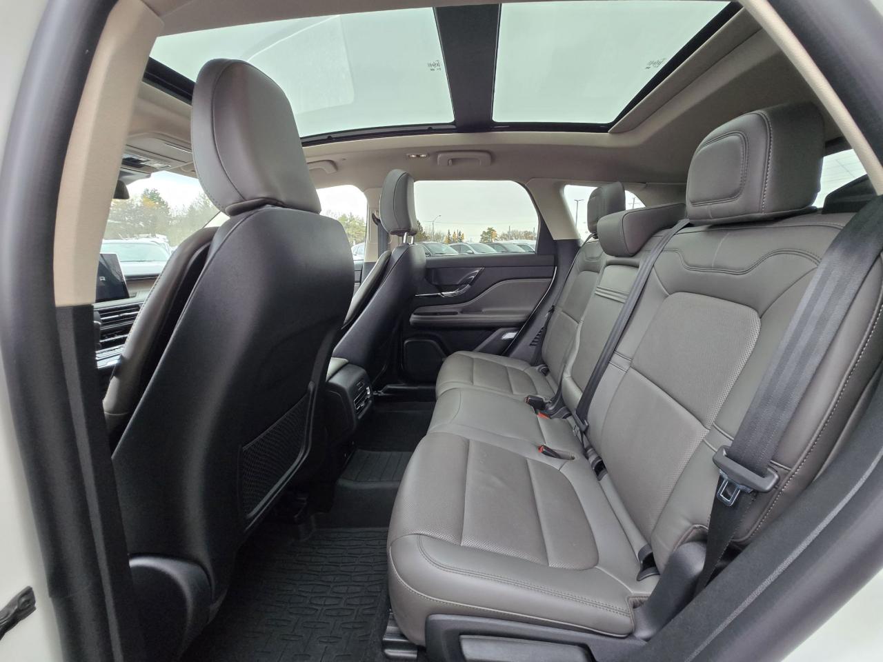 2024 Lincoln Corsair RESERVE, MOONROOF, TOW PACK, 202A, LOADED! Photo