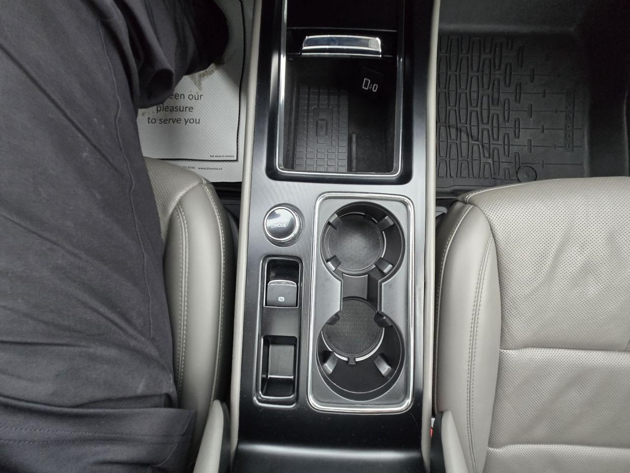 2024 Lincoln Corsair RESERVE, MOONROOF, TOW PACK, 202A, LOADED! Photo