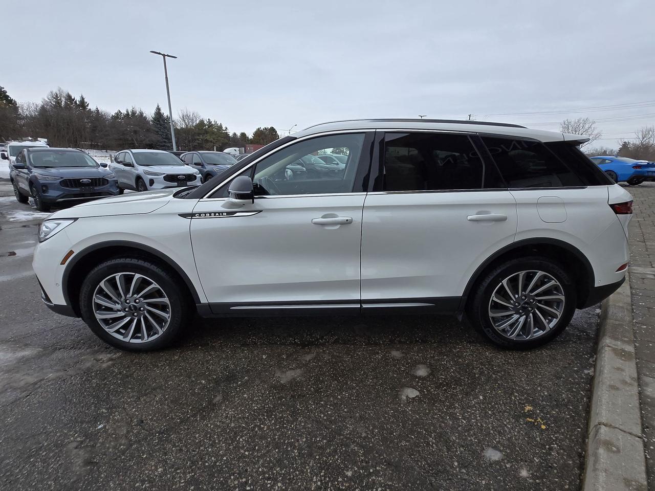 2024 Lincoln Corsair RESERVE, MOONROOF, TOW PACK, 202A, LOADED! Photo4