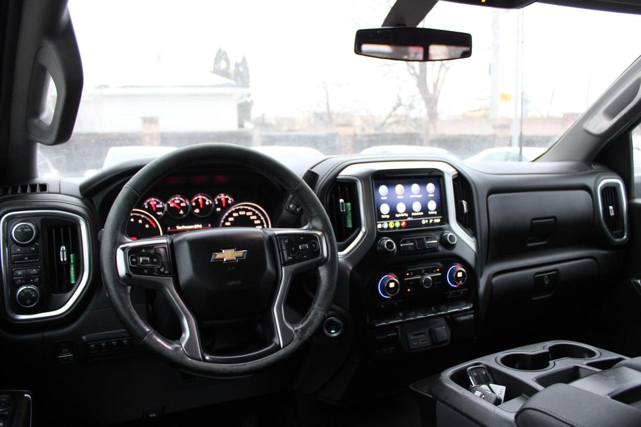 2022 Chevrolet Silverado 3500 4WD Crew Cab 159" LT Photo