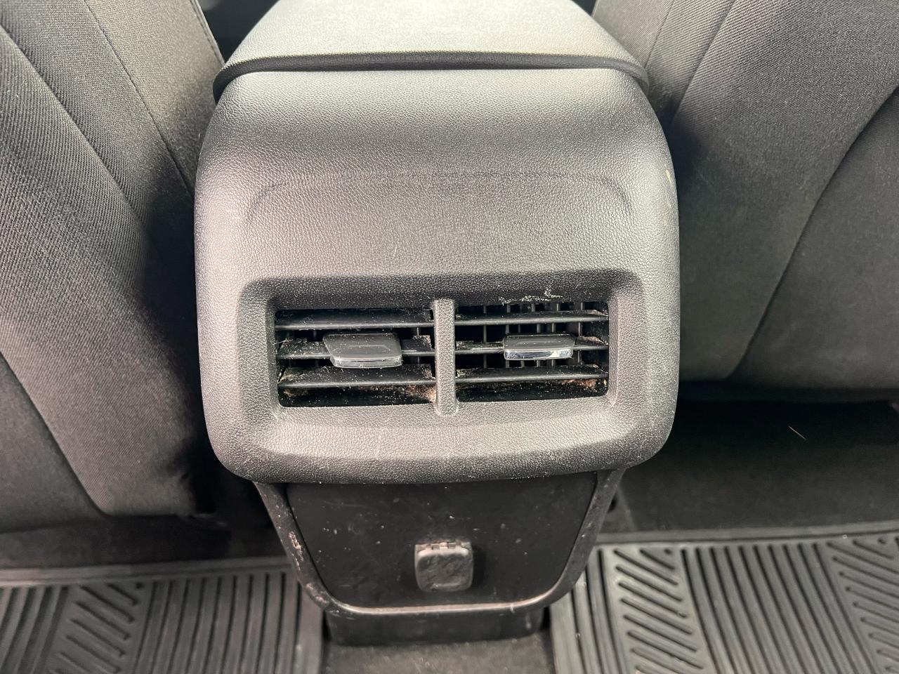 2018 Chevrolet Equinox LS Photo