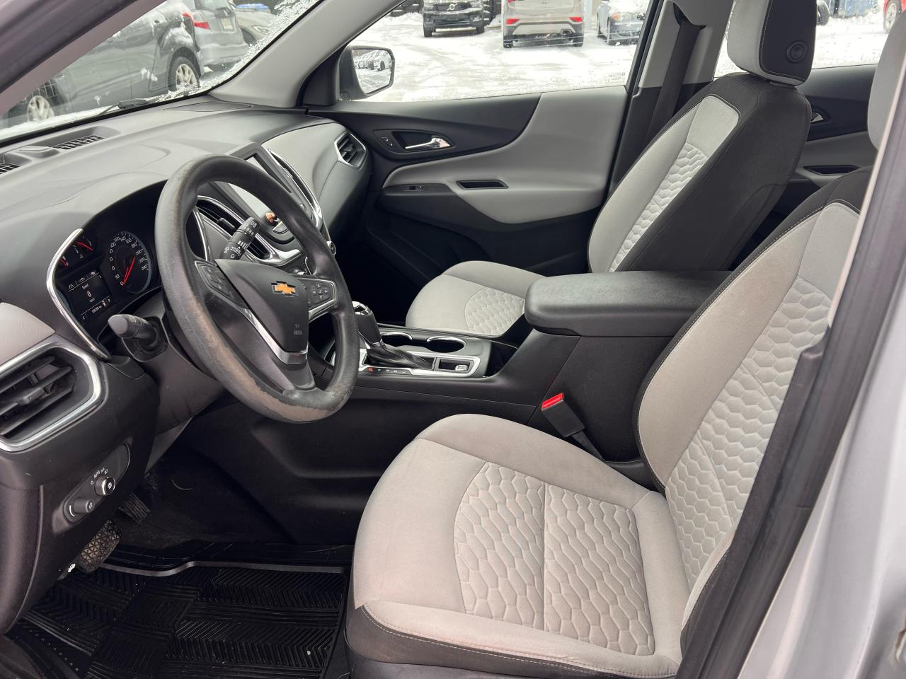 2018 Chevrolet Equinox LS Photo