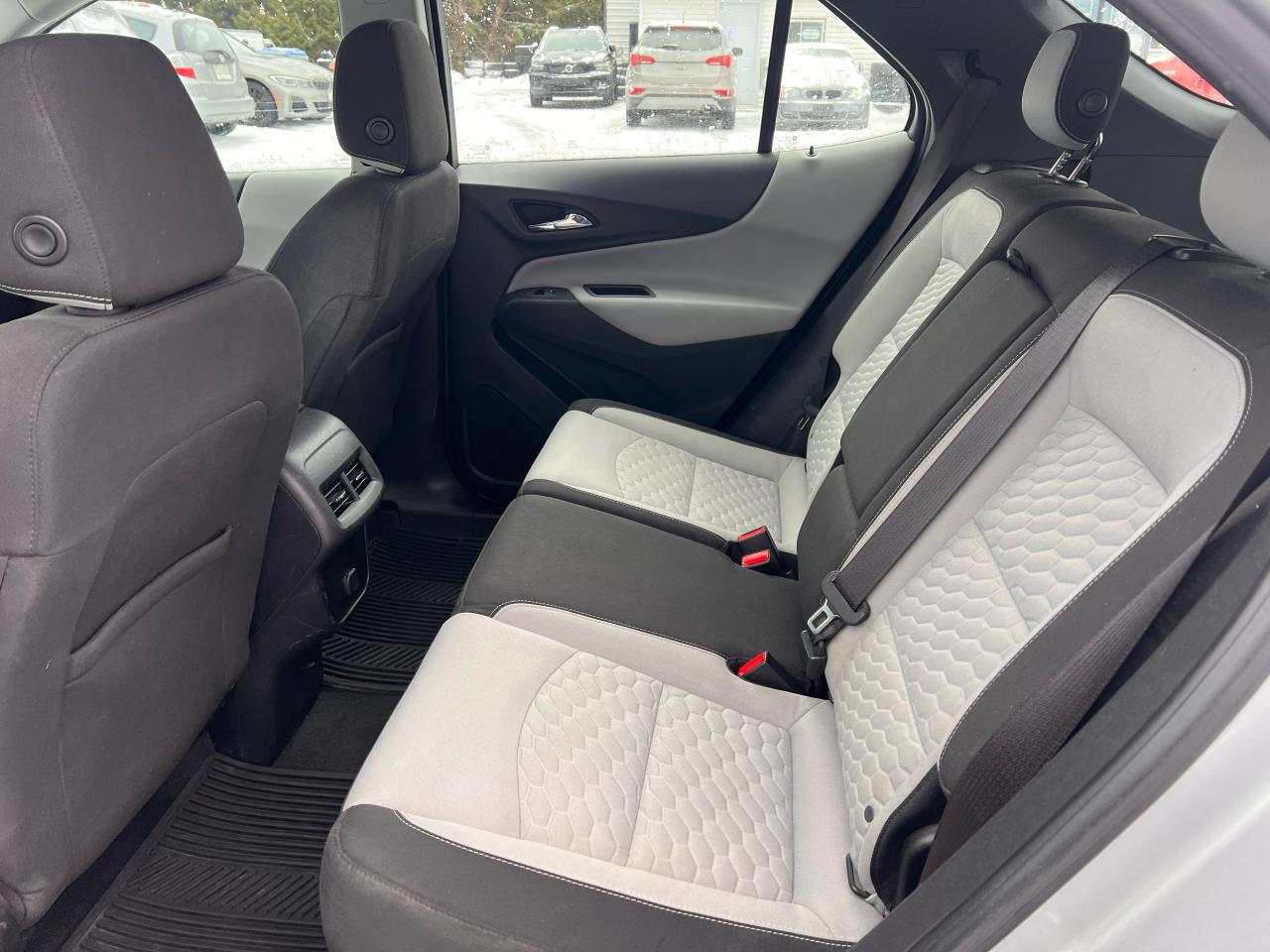 2018 Chevrolet Equinox LS Photo