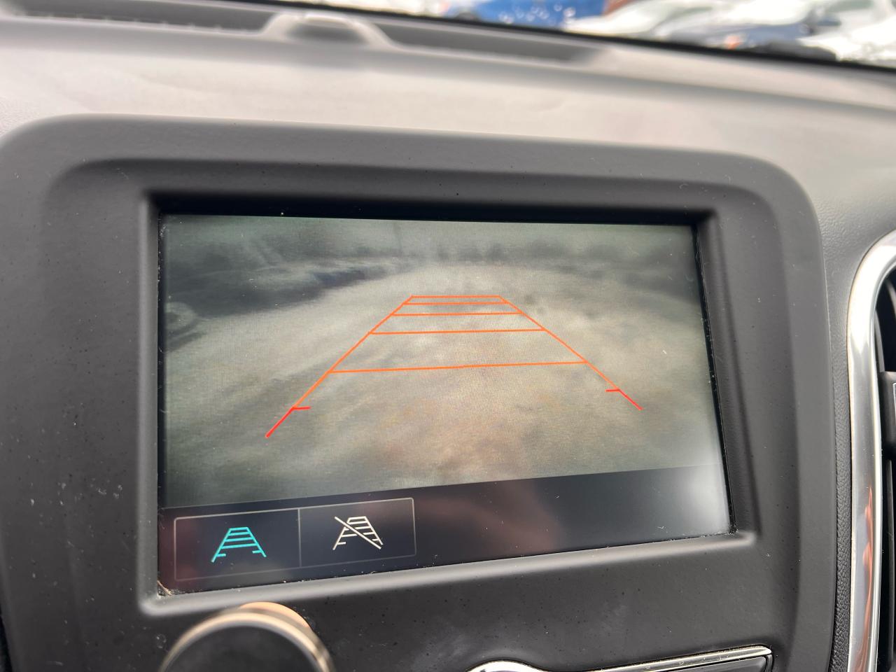 2018 Chevrolet Equinox LS Photo