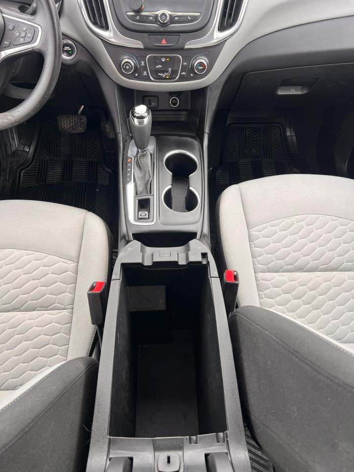 2018 Chevrolet Equinox LS Photo