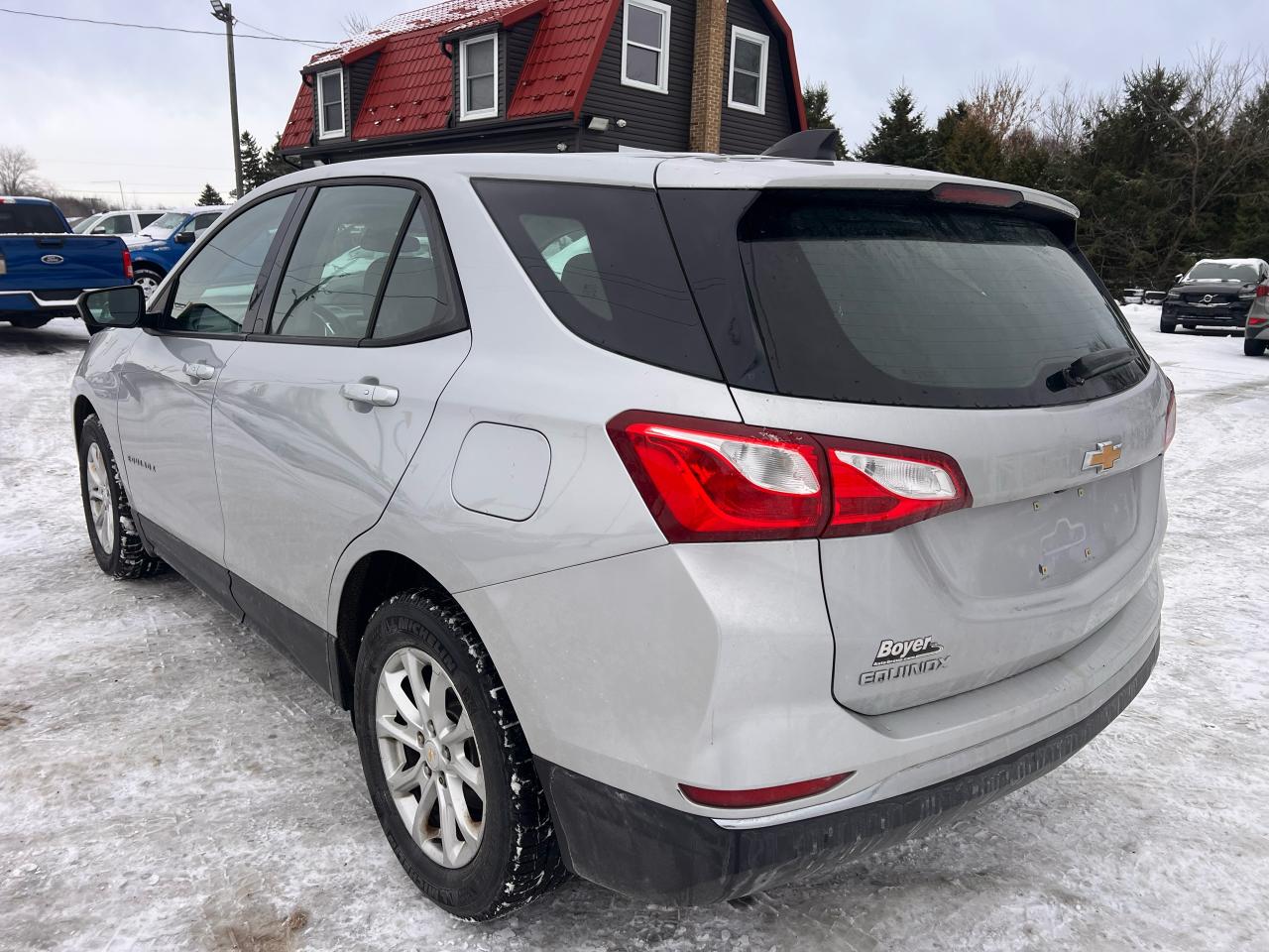 2018 Chevrolet Equinox LS Photo