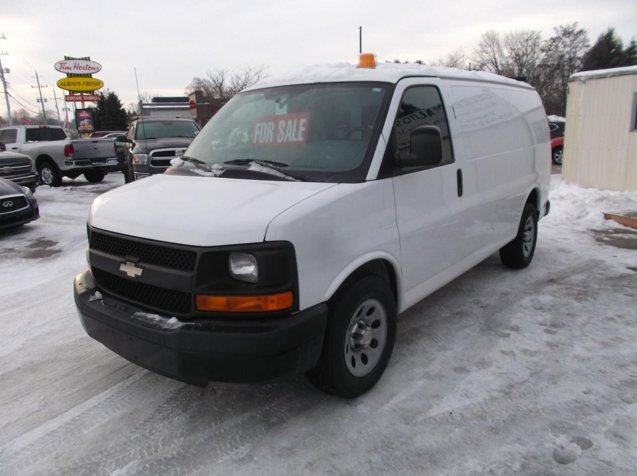 2014 Chevrolet Cargo Van EXPRESS G1500 Photo