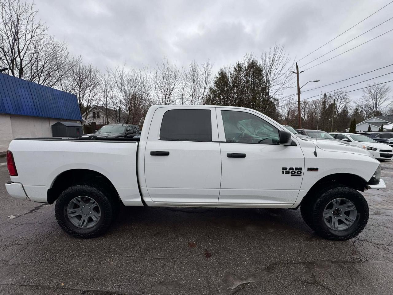 2019 RAM 1500 Classic EXPRESS 4X4 CREW CAB 5'7" BOX Photo