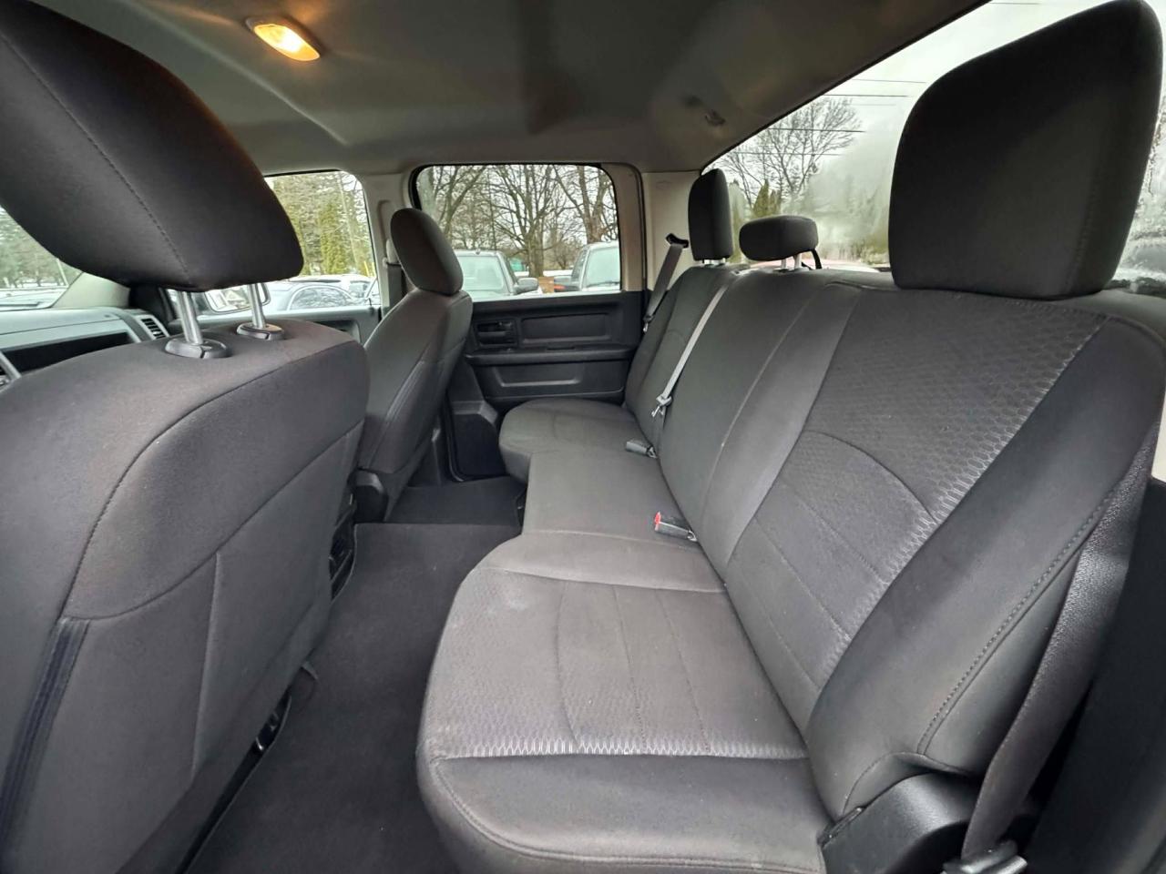 2019 RAM 1500 Classic EXPRESS 4X4 CREW CAB 5'7" BOX Photo