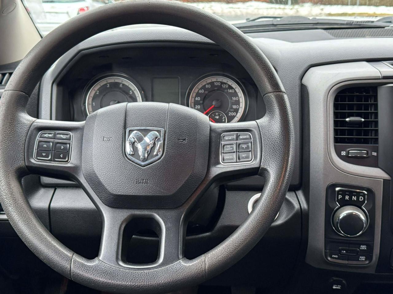 2019 RAM 1500 Classic EXPRESS 4X4 CREW CAB 5'7" BOX Photo