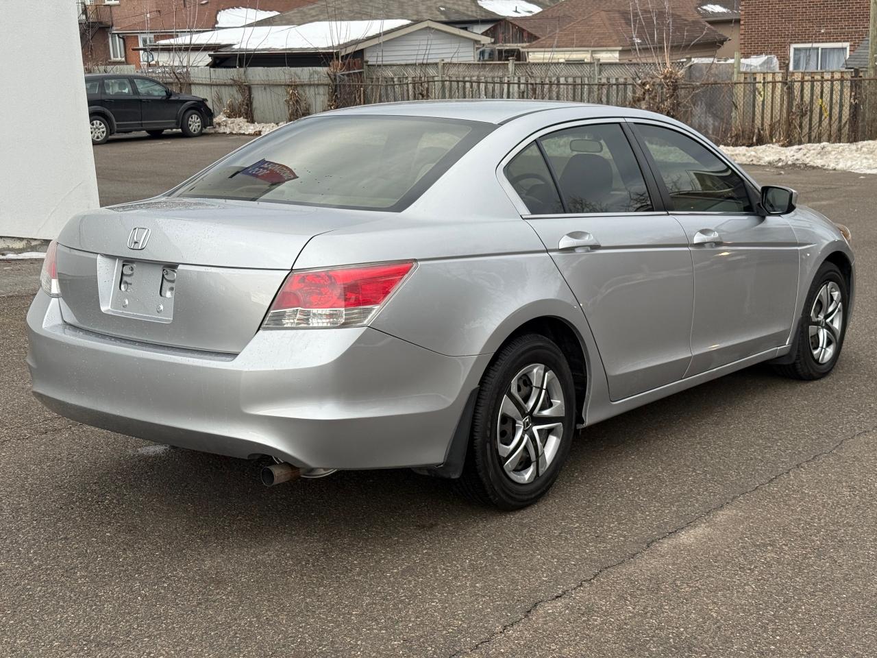2010 Honda Accord LX Photo4