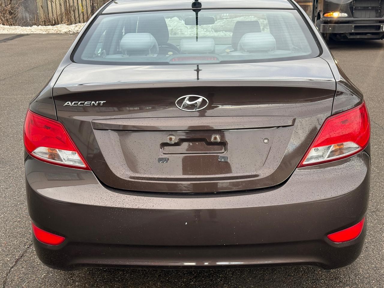 2015 Hyundai Accent GL Photo