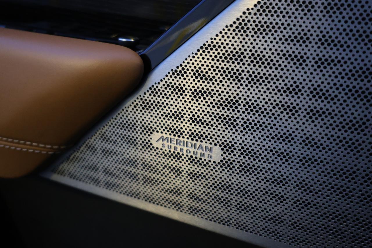 2019 Land Rover Range Rover Velar R-Dynamic HSE - HUD|PANO|NAVI|CAMERA|BLINDSPOT Photo