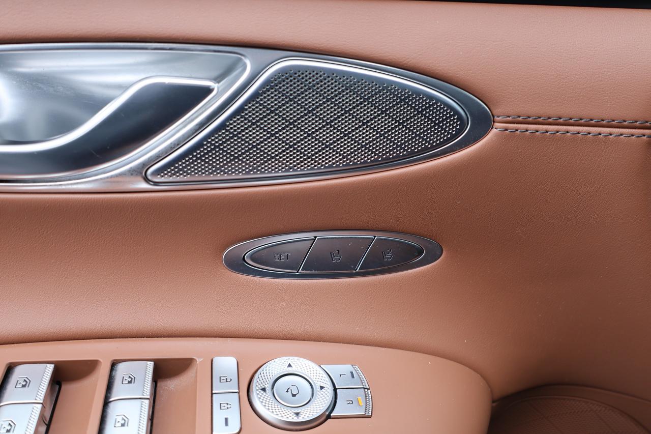 2023 Genesis GV70 2.5T Advanced Plus - HUD|PANOROOF|NAVI|CAMERA Photo