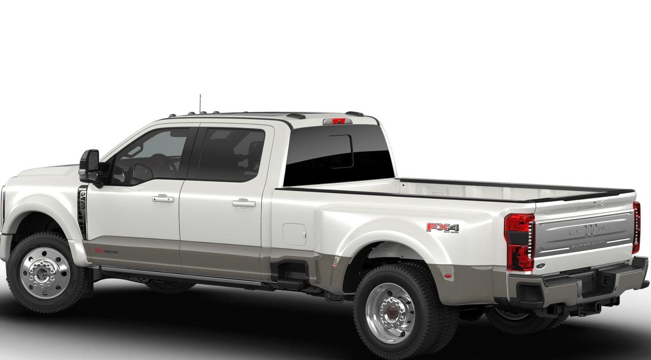 2026 Ford F-450 4X4 CREW CAB PICKUP/ Photo1