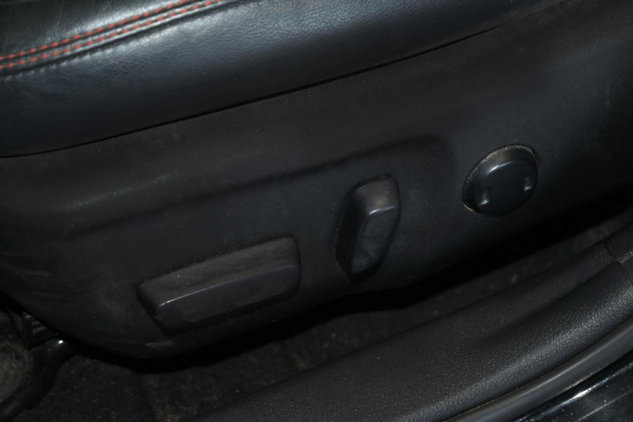 2017 Toyota Camry SE HYBRID - AS IS * AS TRADED Photo