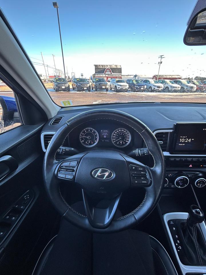 2022 Hyundai Venue Ultimate Photo