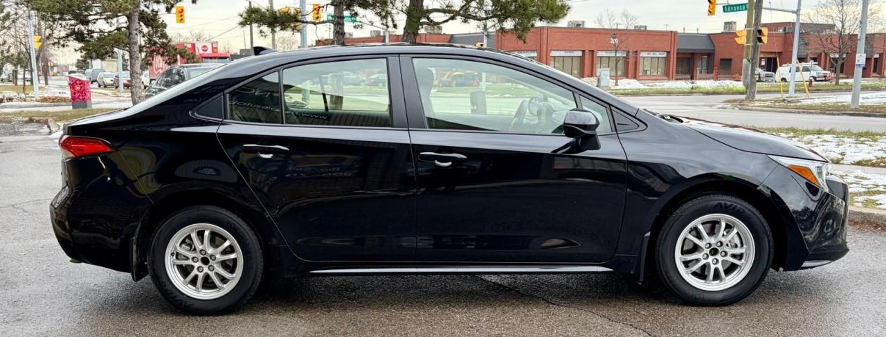 2024 Toyota Corolla Hybrid LE Photo3