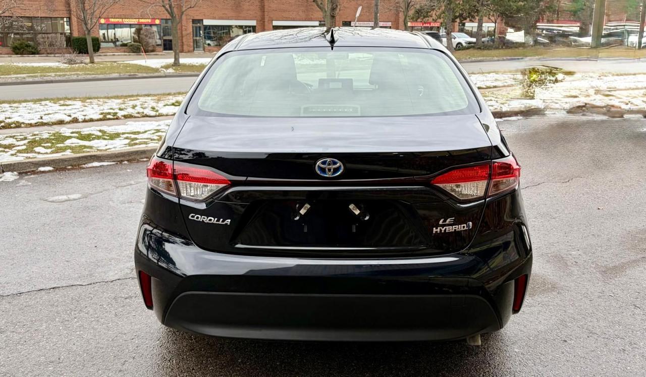 2024 Toyota Corolla Hybrid LE Photo4