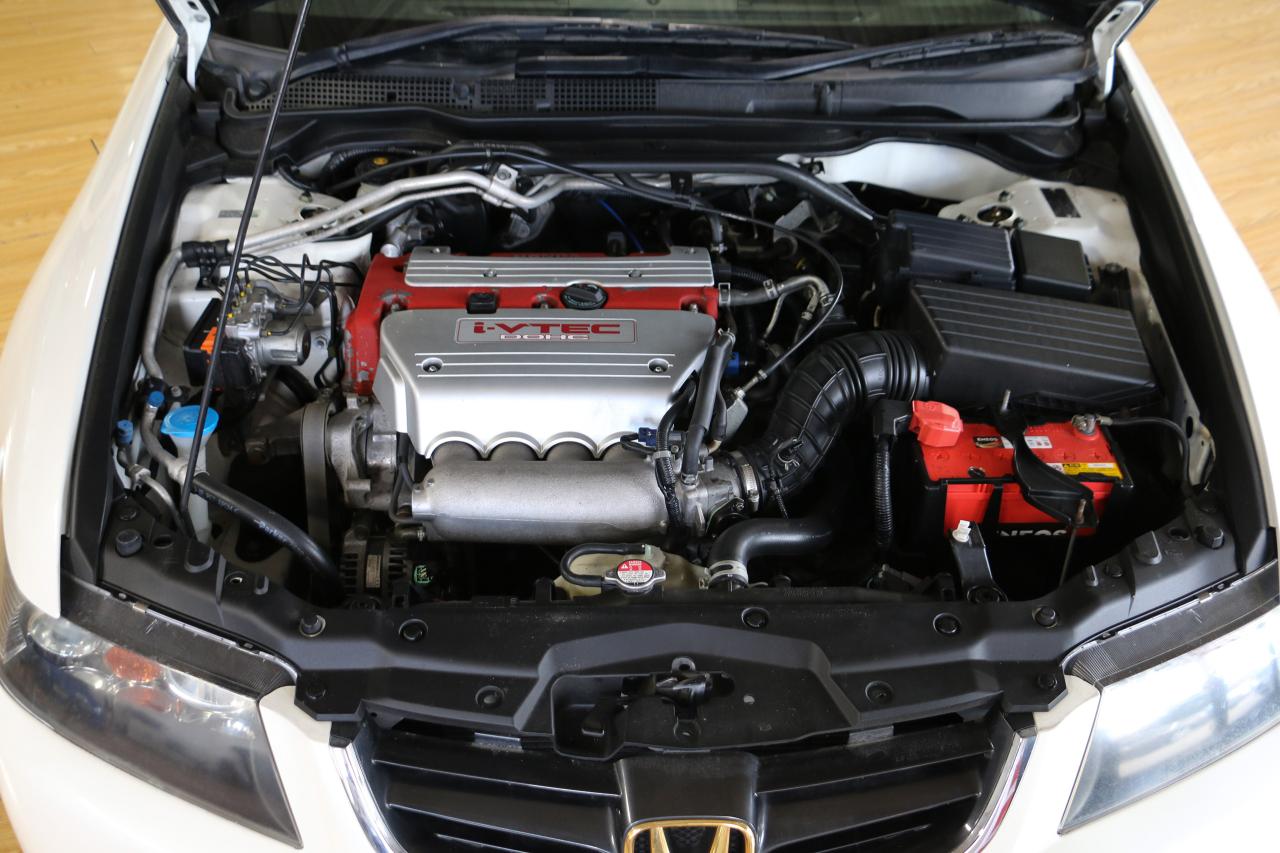 2005 Honda Accord EURO R CL7 - RHD|K20A|RECARO|MOMO|CAMERA Photo