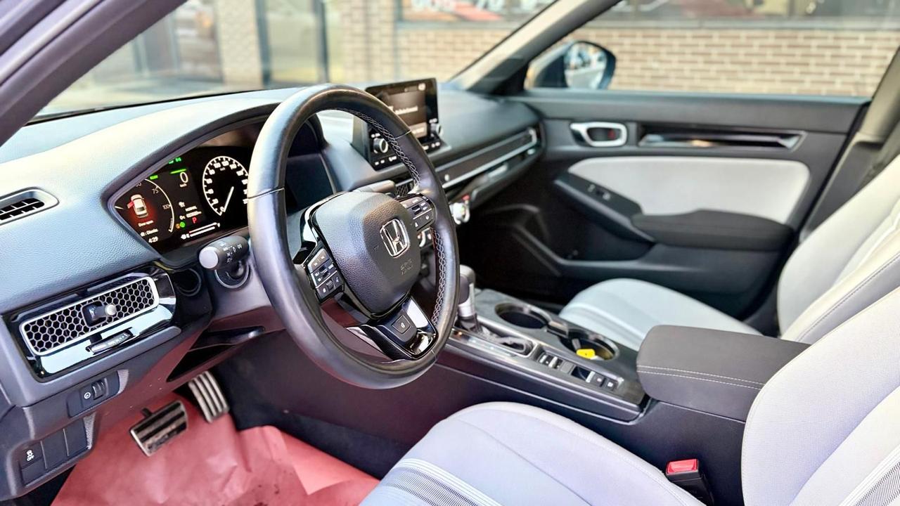 2025 Honda Civic Sport Photo