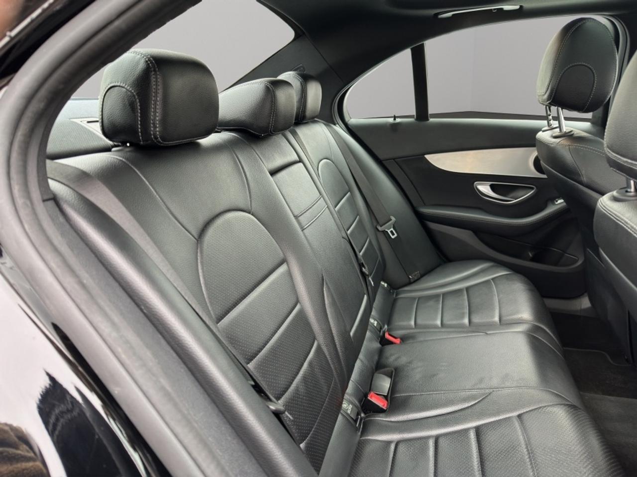 2019 Mercedes-Benz C-Class C300 Photo