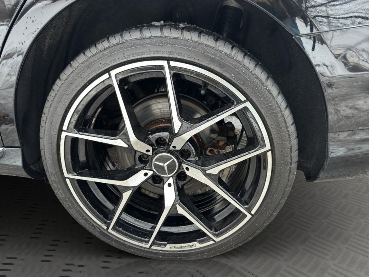2019 Mercedes-Benz C-Class C300 Photo