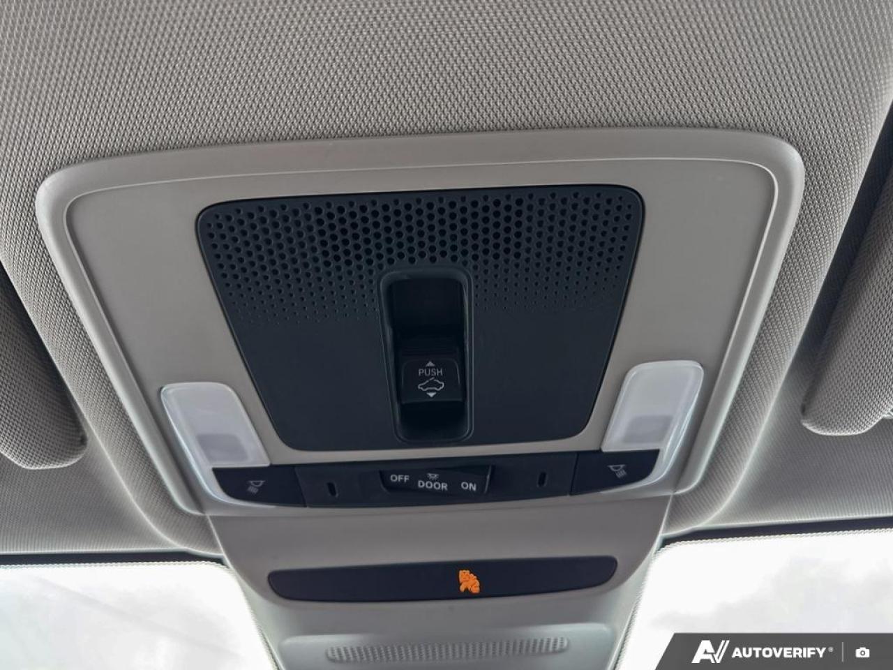 2023 Honda HR-V EX-L / LEATHER / ROOF / NAV / BLINDSPOT / AWD Photo