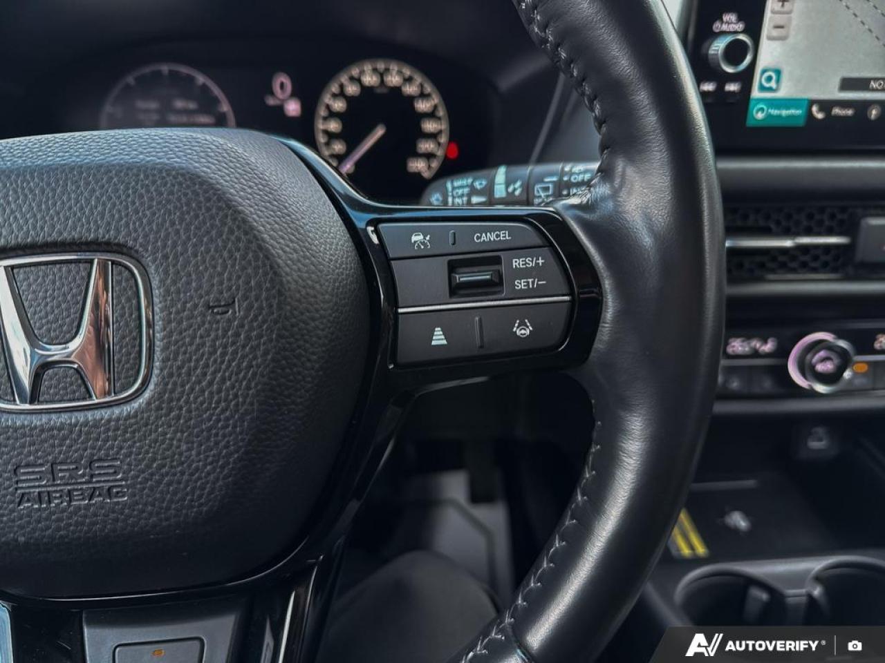 2023 Honda HR-V EX-L / LEATHER / ROOF / NAV / BLINDSPOT / AWD Photo