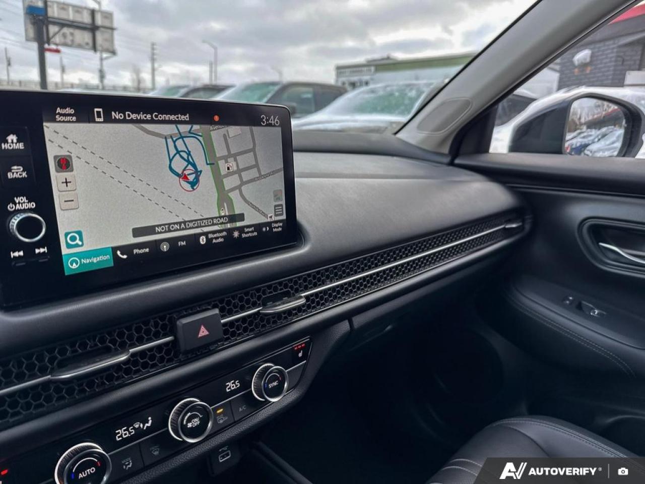 2023 Honda HR-V EX-L / LEATHER / ROOF / NAV / BLINDSPOT / AWD Photo