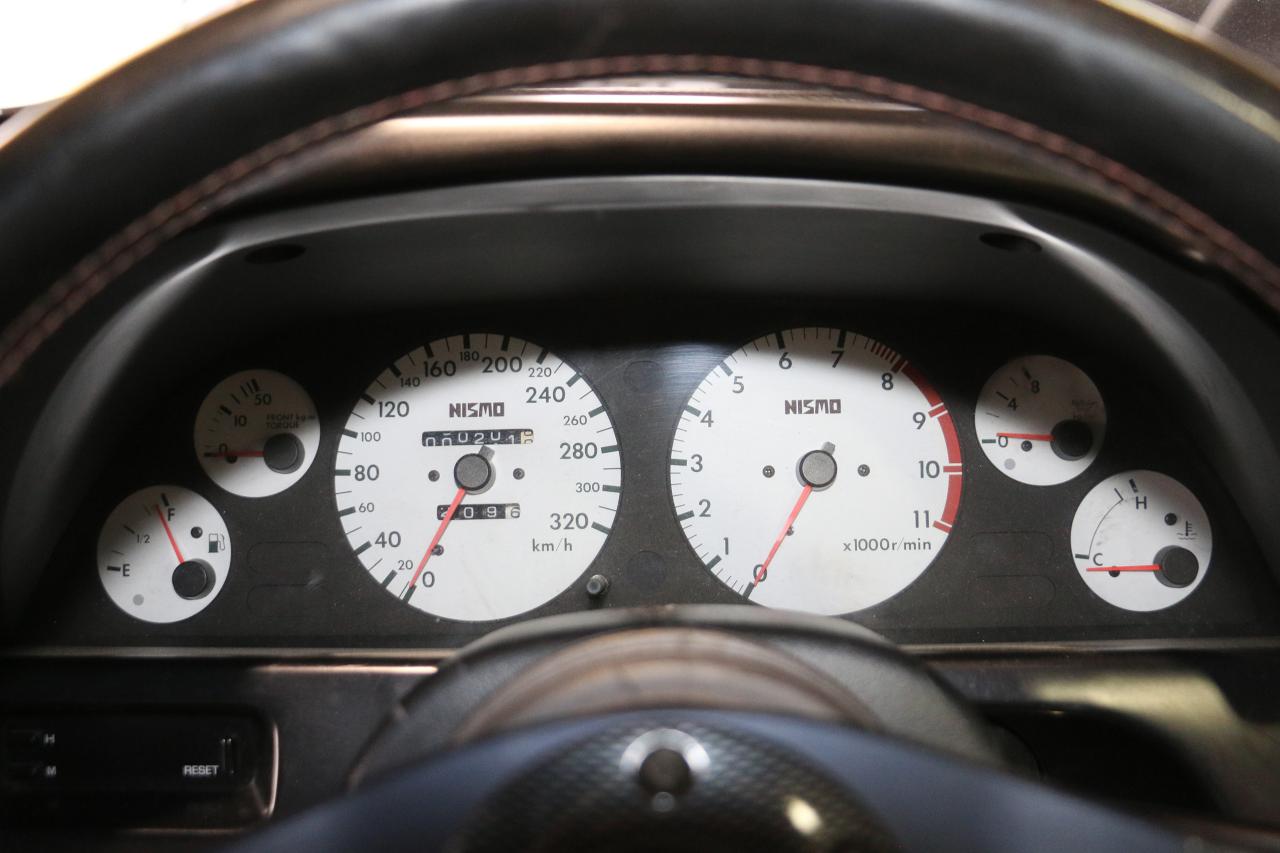 1990 Nissan Skyline R32 GTR - HALTECH DASH|HKS|NISMO|MISHIMOTO Photo