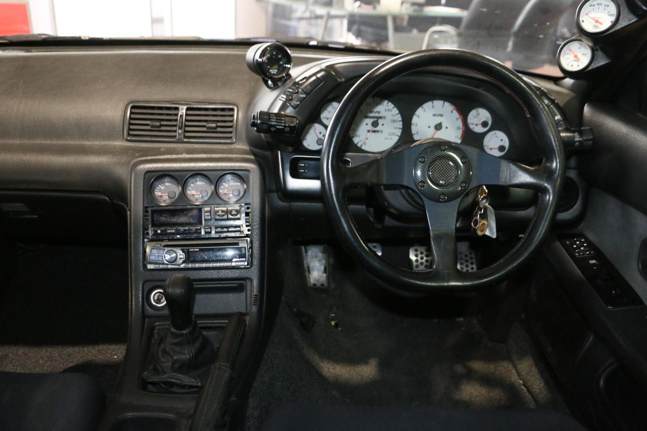 1990 Nissan Skyline R32 GTR - HALTECH DASH|HKS|NISMO|MISHIMOTO Photo