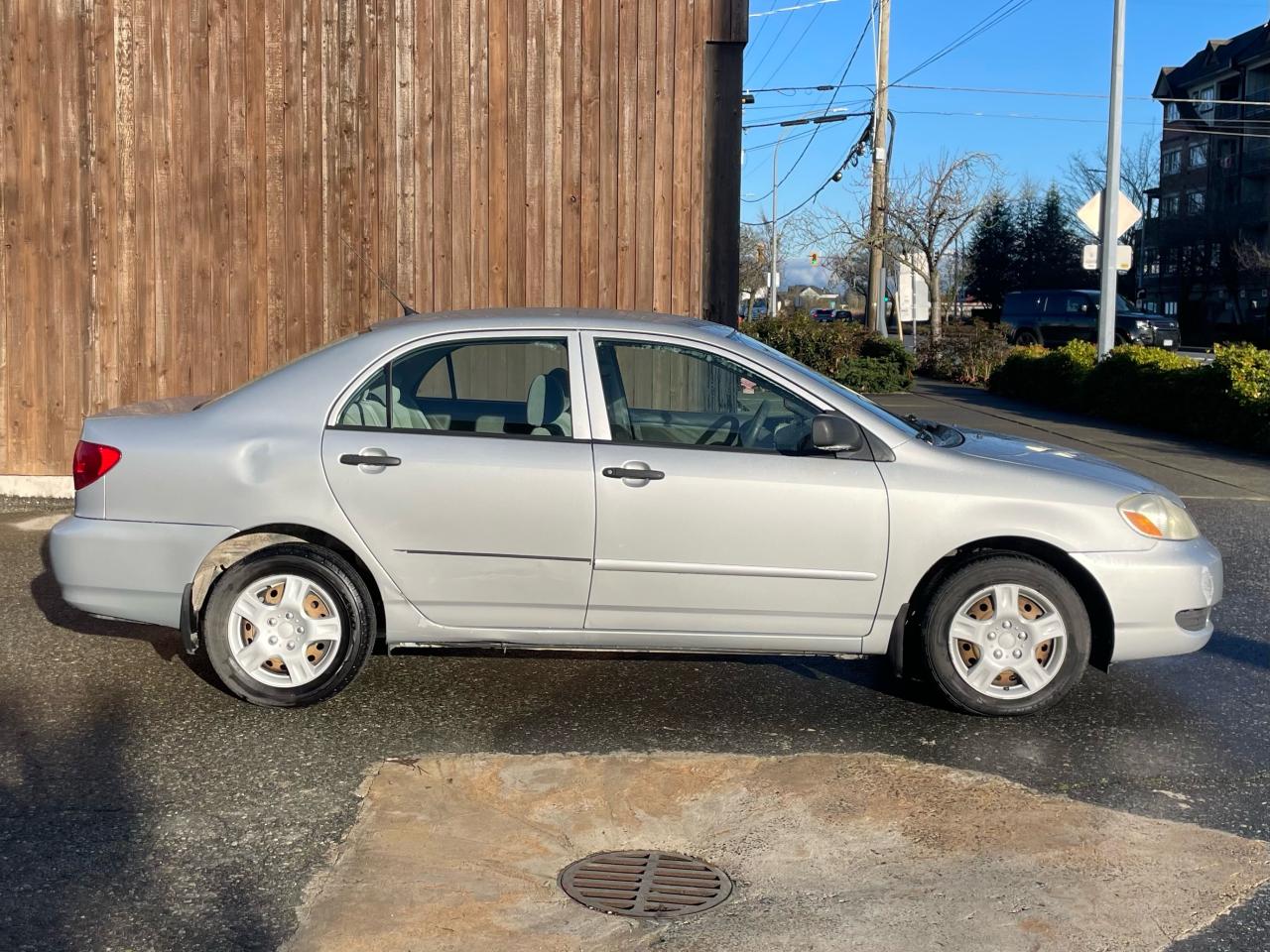 2005 Toyota Corolla FINANCING AVAILABLE Photo4