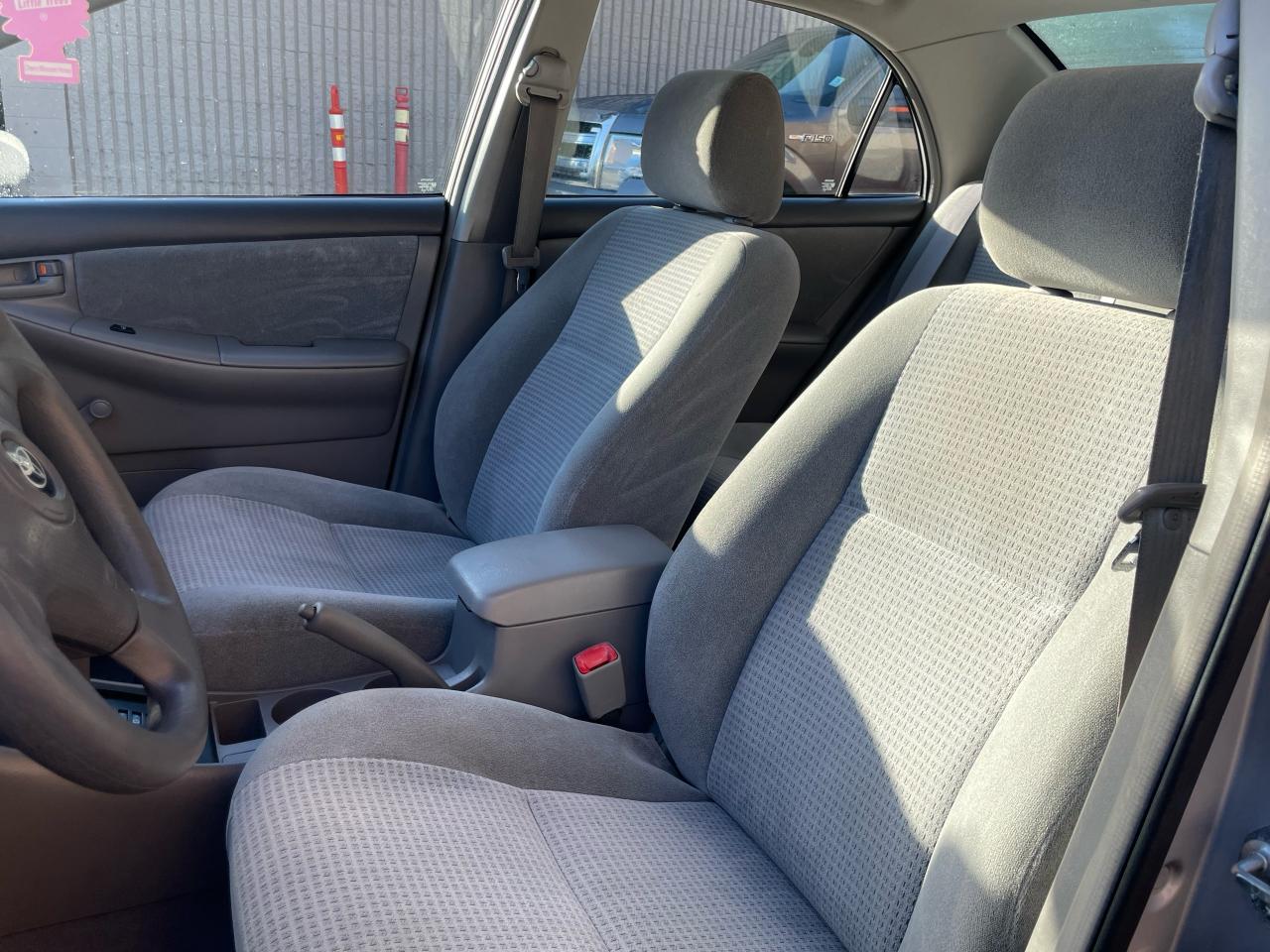 2005 Toyota Corolla FINANCING AVAILABLE Photo9