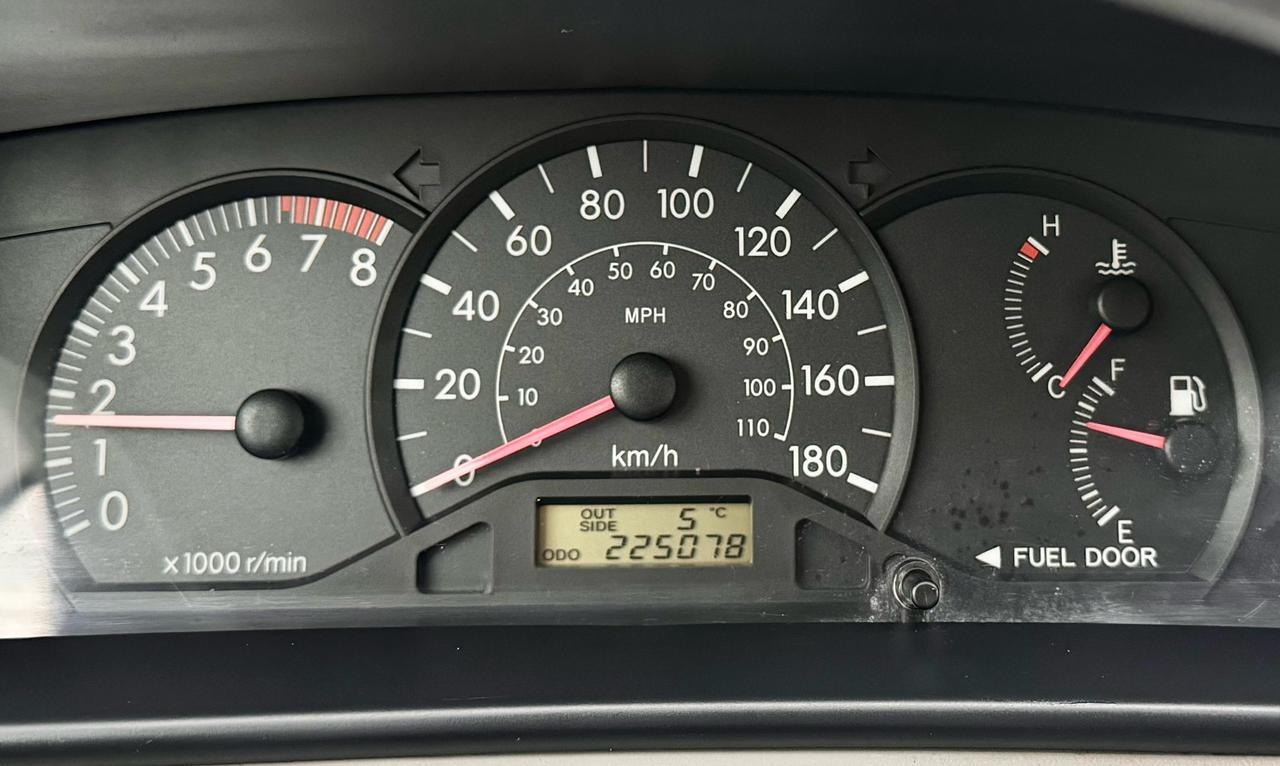 2005 Toyota Corolla FINANCING AVAILABLE Photo11