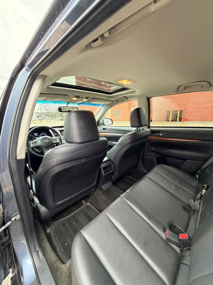 2014 Subaru Outback 2.5I LIMITED Photo