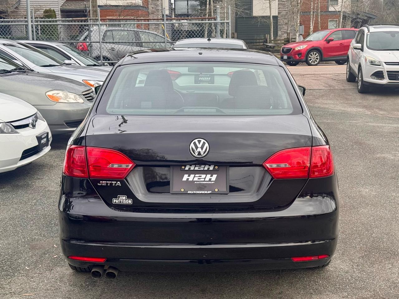 2013 Volkswagen Jetta FINANCING AVAILABLE Photo6
