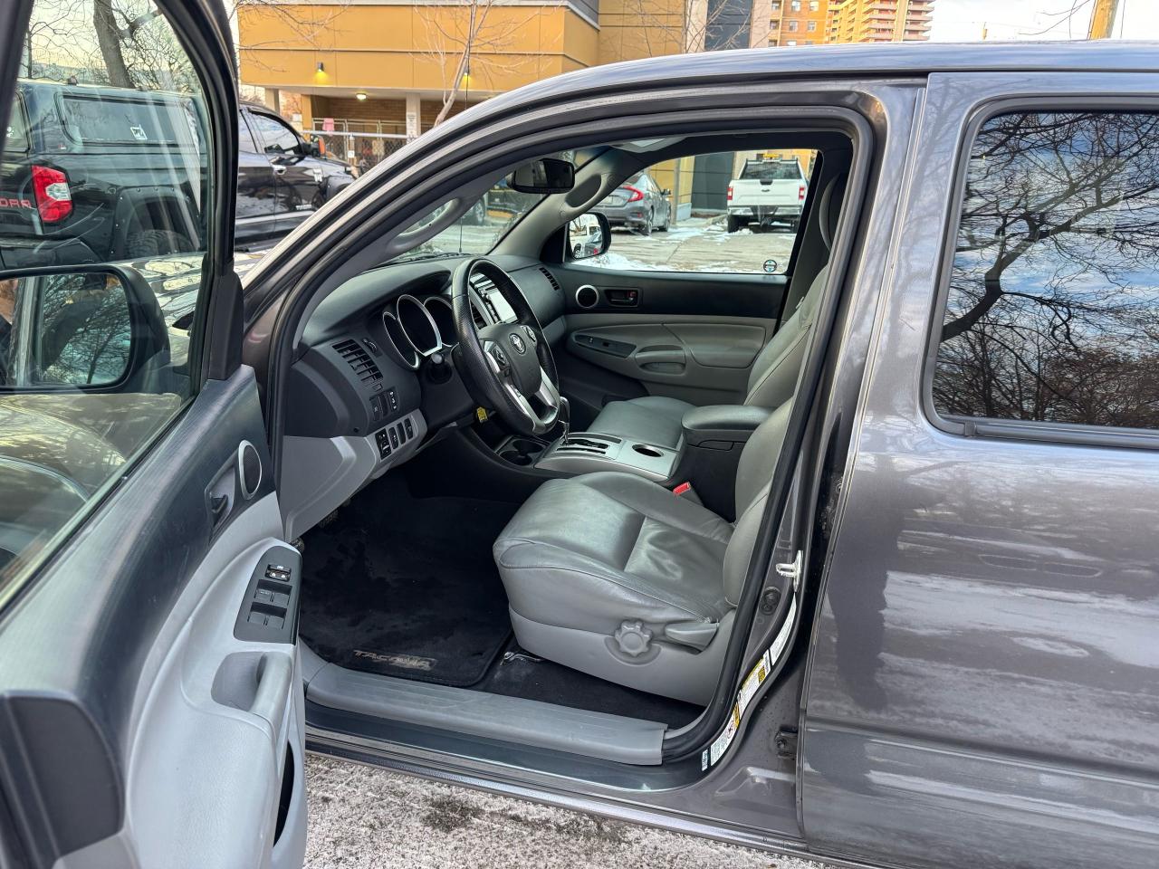 2015 Toyota Tacoma TRD SPORT - 4X4 Photo