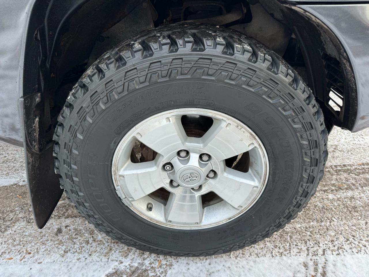 2015 Toyota Tacoma TRD SPORT - 4X4 Photo