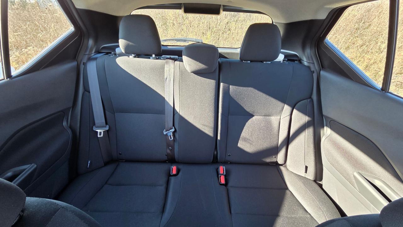 2025 Nissan Kicks S Photo