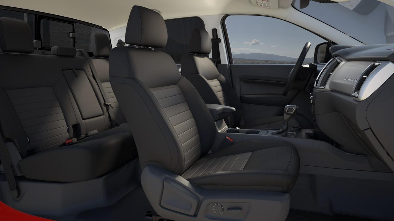 2023 Ford Ranger XLT 4WD SuperCrew 5' Box Photo