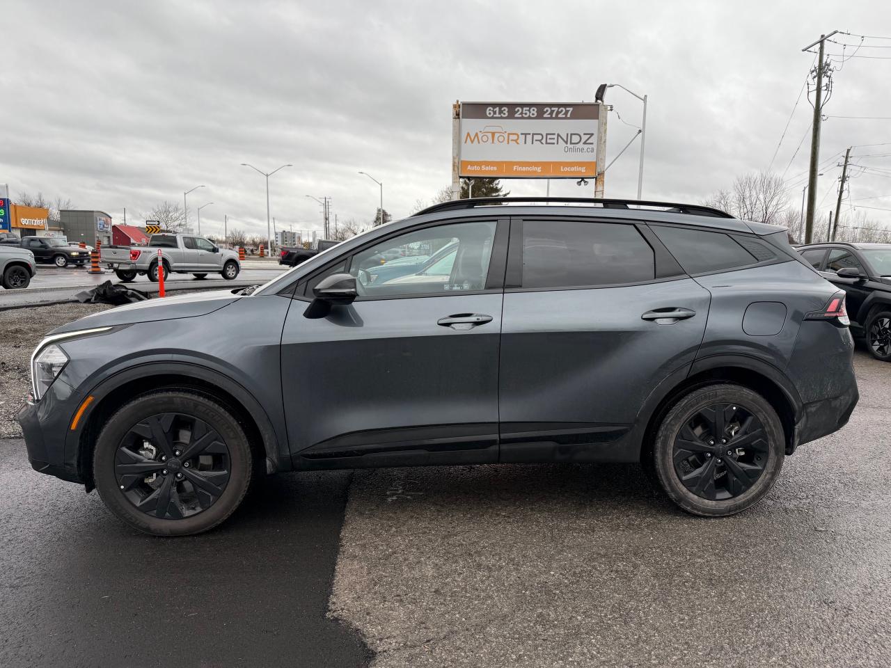 2025 Kia Sportage X-Line Leather! AutoStart! CarPlay! Photo4